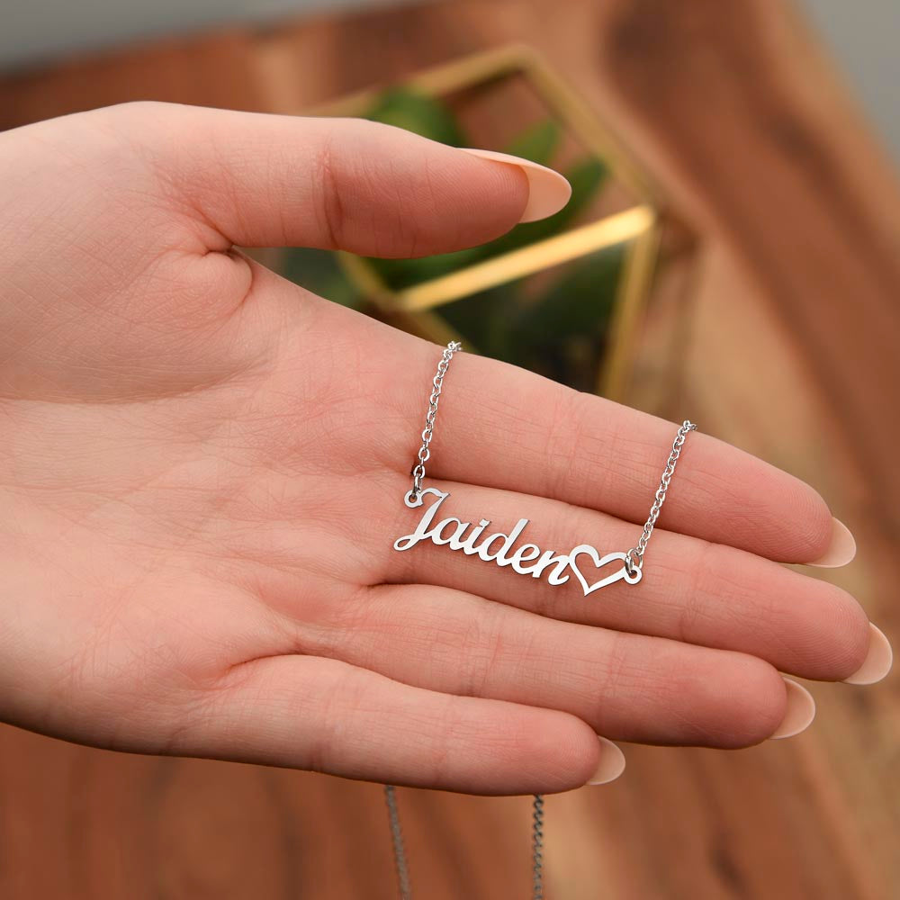 Personalized Heart Necklace – Everyday Style