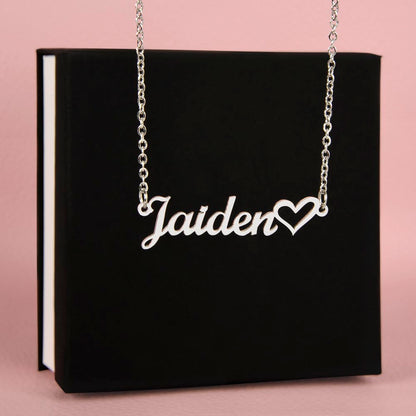 Personalized Heart Necklace – Everyday Style