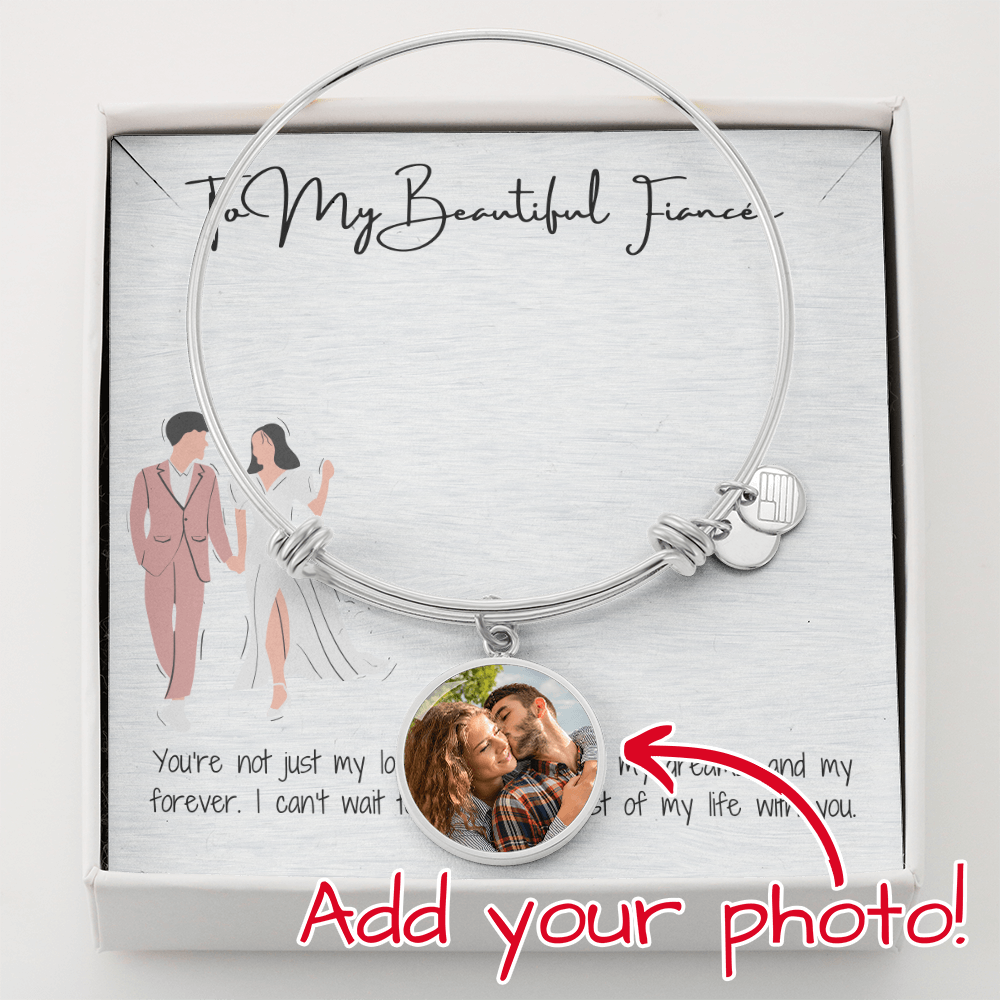 Beautiful fiancée Luxury Circle Bangle